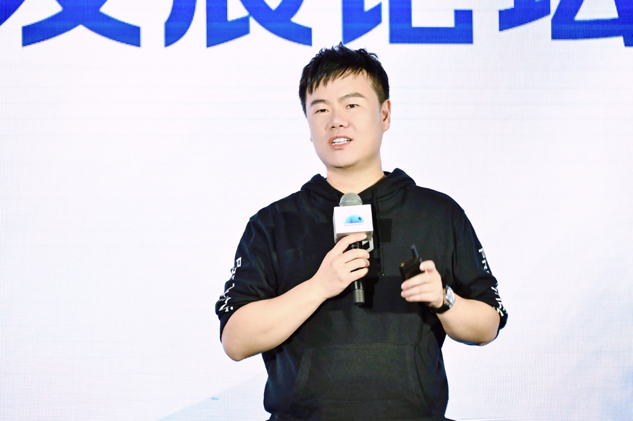 百度用AI原生思维重构商业：AI Native商业全景应用发布，慧播星、智能导购打开电商新局面