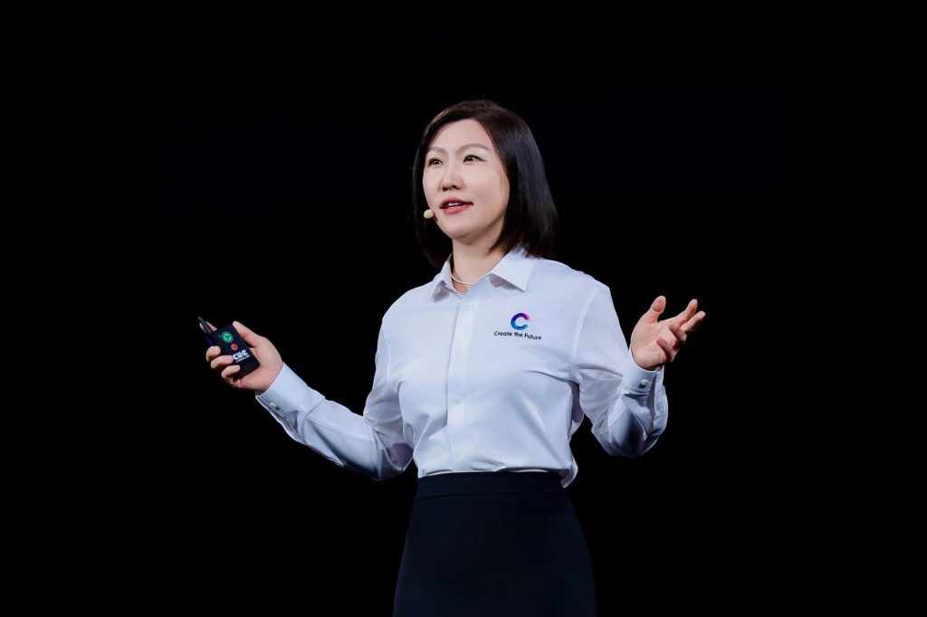 小度推出全球首个AI原生操作系统DuerOS X， “最强大脑”正式上线