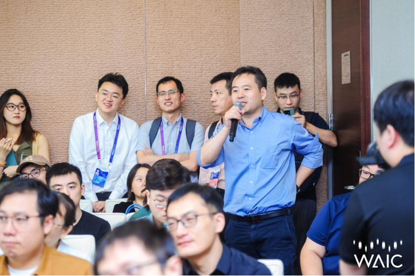 以青春之力，筑AI学术新高峰：中国青年菁英共议学术破局之道