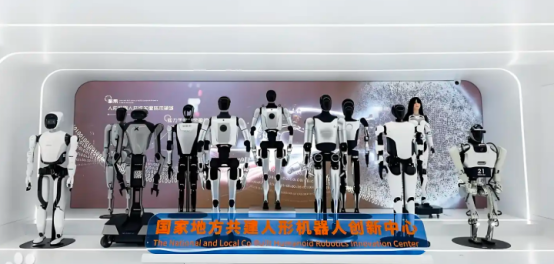 “远征”启航，智元何以窥见具身智能产业天光