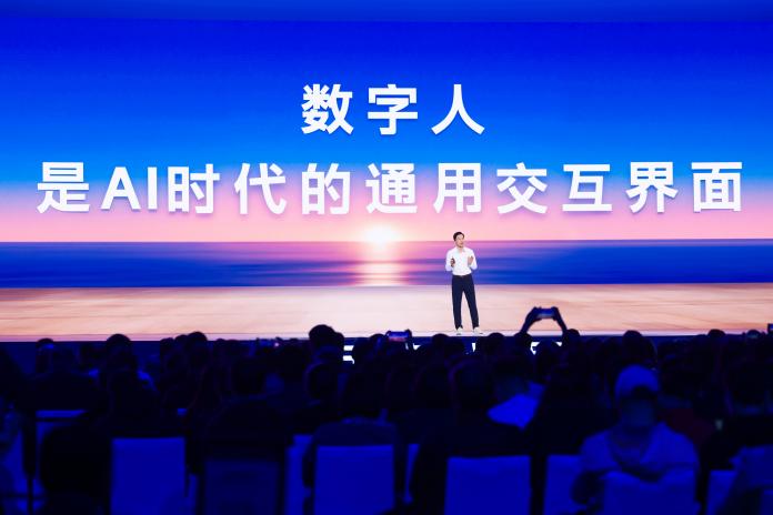 AI迎“效果涌现时刻”，李彦宏：AI产业结构正转变为健康的“倒金字塔”