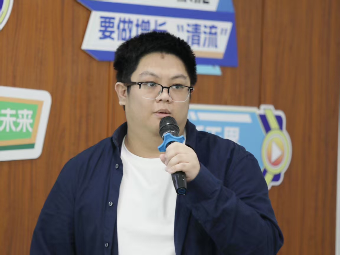 语义护城河与智能体革命：AI涌现后的营销范式重塑